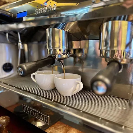 Hostel The Golden Stork *