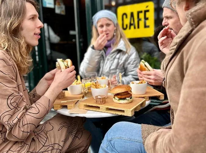 The Golden Stork Vandrarhem *