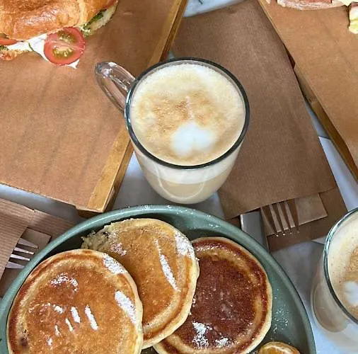 The Golden Stork * Χάγη